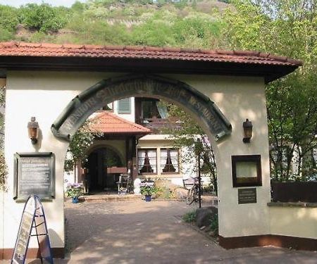 Landhotel Niederthaeler Hof Schlossbockelheim ภายนอก รูปภาพ